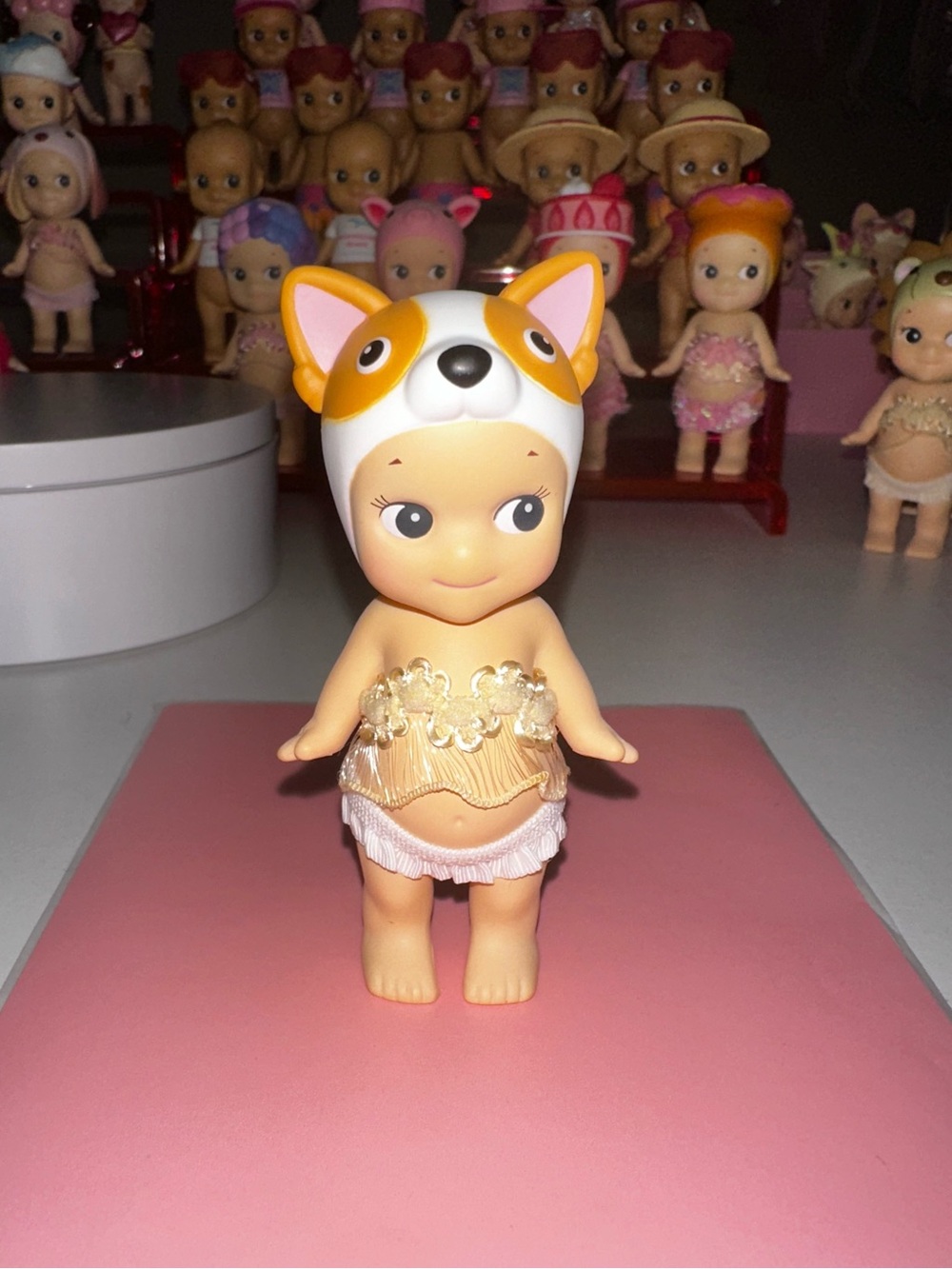 100% authentic Sonny Angel Chihuahua in fit. Brand new